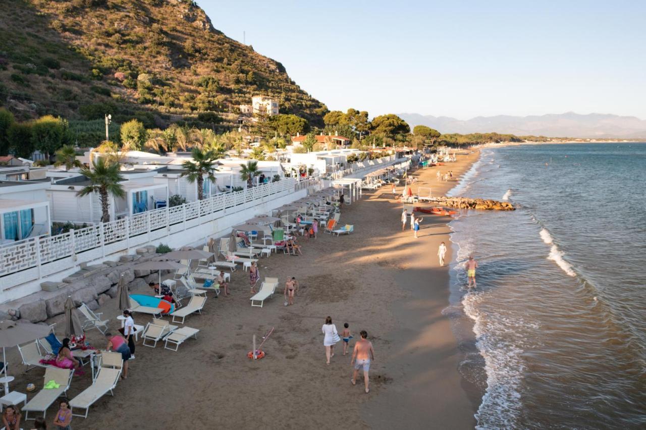 Le Palme Village Terracina Luaran gambar