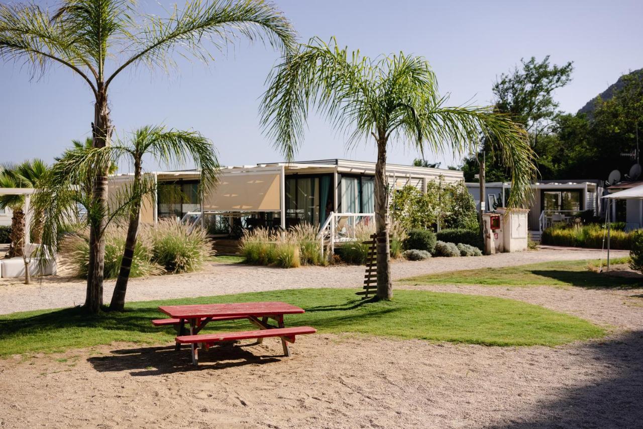 Le Palme Village Terracina Luaran gambar